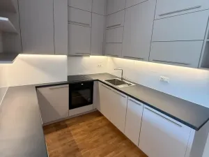 Pronájem bytu 2+kk, Praha - Podolí, Vodárenská, 55 m2