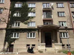 Pronájem bytu 2+1, Hradec Králové, Na Střezině, 55 m2