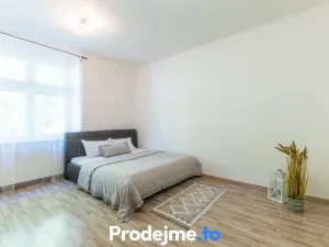 Pronájem bytu 1+1, Praha - Smíchov, Bieblova, 42 m2