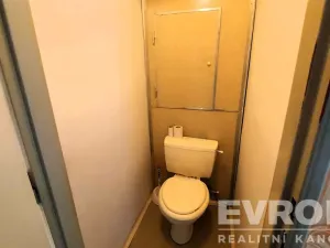 Pronájem bytu 2+1, Praha - Strašnice, Křenická, 65 m2