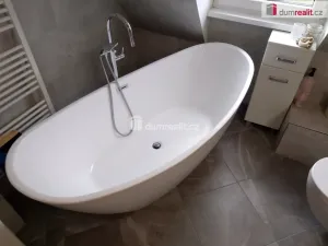 Prodej bytu 3+1, Karlovy Vary - Rybáře, Severní, 87 m2
