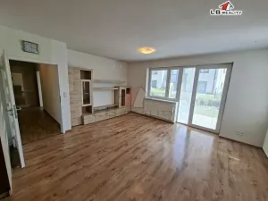 Pronájem bytu 2+kk, Velký Osek, U hřiště, 66 m2