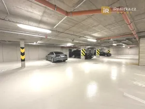 Pronájem garážového stání, Praha - Černý Most, Arnošta Valenty, 14 m2