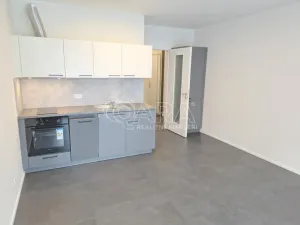 Prodej bytu 1+kk, Praha - Vysočany, Poděbradská, 32 m2