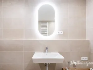 Pronájem bytu 1+kk, Praha - Chodov, Nebřenická, 33 m2