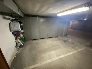 Pronájem garáže, Zlín, U Trojáku, 16 m2