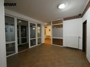Pronájem kanceláře, Lety, Pražská, 16 m2