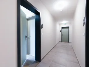 Pronájem bytu 2+kk, Praha - Černý Most, Arnošta Valenty, 49 m2