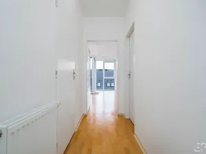 Prodej bytu 1+kk, Praha - Kbely, Pod Nouzovem, 34 m2