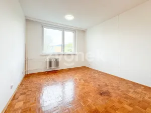 Pronájem bytu 1+1, Zlín, Dřevnická, 39 m2