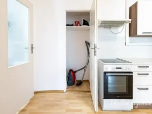 Pronájem bytu 2+kk, Praha - Libeň, Na Rokytce, 46 m2