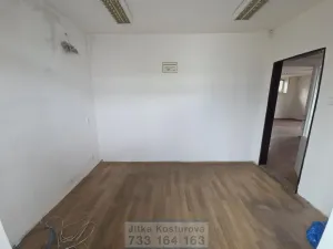 Pronájem obchodního prostoru, Krnov - Pod Cvilínem, Cvilínská, 117 m2