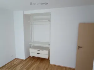 Prodej bytu 2+kk, Praha - Libuš, Božejovická, 57 m2