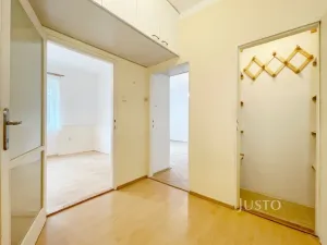 Prodej bytu 1+1, Praha - Smíchov, K vodojemu, 50 m2