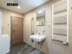 Prodej bytu 1+kk, Praha - Žižkov, Olšanská, 34 m2