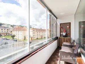 Pronájem bytu 2+kk, Praha - Vysočany, Skloněná, 58 m2
