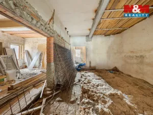 Prodej obchodního prostoru, Benešov nad Ploučnicí, náměstí Míru, 900 m2