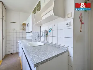 Prodej bytu 3+1, Pardubice, U Háje, 65 m2