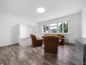 Prodej bytu 4+1, Karlovy Vary, Kosmonautů, 84 m2