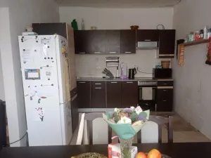 Prodej rodinného domu, Drnholec, nám. Svobody, 170 m2
