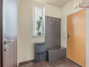 Pronájem bytu 2+kk, Praha, Svitákova, 54 m2