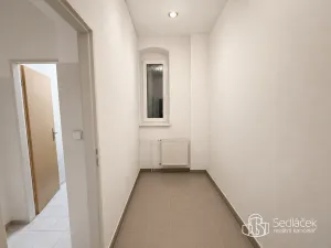Pronájem komerční nemovitosti, Sokolov, Nádražní, 85 m2