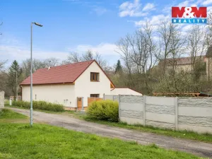 Prodej rodinného domu, Peruc - Černochov, 288 m2