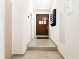 Pronájem bytu 2+kk, Praha - Žižkov, Jeronýmova, 40 m2