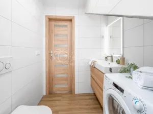 Pronájem bytu 1+kk, Praha - Hlubočepy, Pod Žvahovem, 47 m2