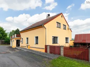 Prodej rodinného domu, Dubí - Drahůnky, B. Němcové, 210 m2
