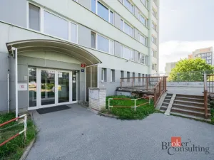 Prodej bytu 1+kk, Praha - Háje, Bajkonurská, 27 m2