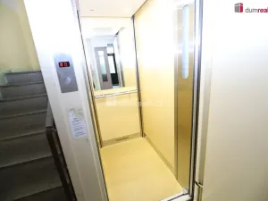 Pronájem bytu 1+1, Mariánské Lázně - Úšovice, Hroznatova, 38 m2