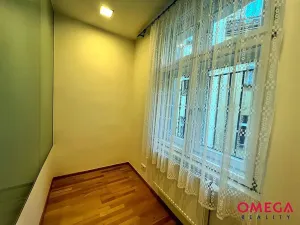Pronájem bytu 3+1, Praha - Nusle, Nuselská, 81 m2