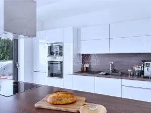 Prodej rodinného domu, Velké Popovice, U Školky, 190 m2