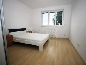 Pronájem bytu 2+1, Praha - Čakovice, U Párníků, 63 m2