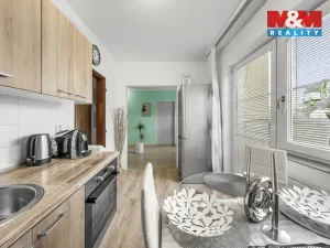 Prodej bytu 2+1, Chlumec, Stradovská, 51 m2