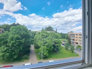 Pronájem bytu 3+1, Praha - Kobylisy, Pohnertova, 70 m2