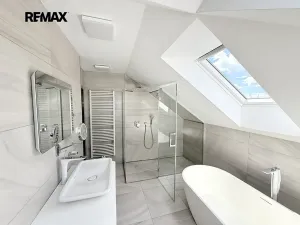 Pronájem rodinného domu, Praha - Křeslice, Borůvková, 220 m2