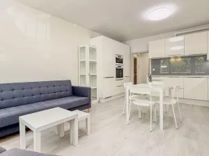 Pronájem bytu 2+kk, Praha - Hlubočepy, Gabinova, 47 m2
