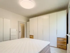 Pronájem bytu 2+kk, Praha - Hlubočepy, Gabinova, 47 m2