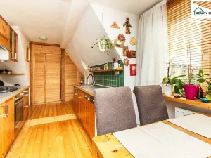 Prodej bytu 3+1, Cheb, Spálená, 74 m2