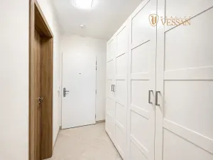 Prodej bytu 1+kk, Praha - Horní Měcholupy, Mantovská, 32 m2