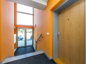 Pronájem bytu 2+kk, Praha - Holešovice, Varhulíkové, 53 m2