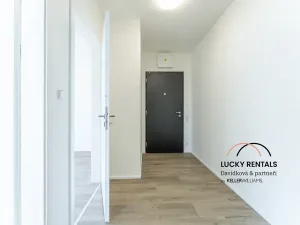 Pronájem bytu 2+kk, Praha - Vysočany, Pod Harfou, 38 m2