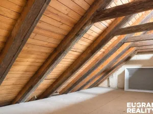 Prodej ubytování, Šluknov, nám. Míru, 330 m2