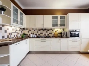 Prodej bytu 2+1, Praha - Žižkov, Biskupcova, 82 m2