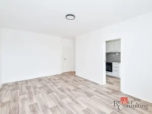 Pronájem bytu 3+1, Praha - Horní Měcholupy, Parmská, 80 m2