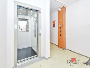 Pronájem bytu 3+1, Praha - Horní Měcholupy, Parmská, 80 m2