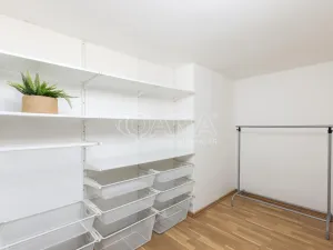 Prodej bytu 2+1, Praha - Zbraslav, Elišky Přemyslovny, 88 m2