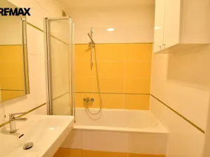 Pronájem bytu 3+1, Hradec Králové - Nový Hradec Králové, Přemyslova, 66 m2